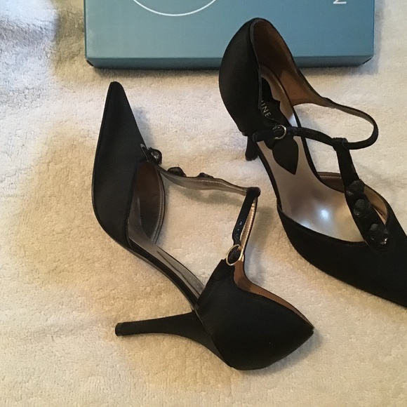 Nine West Black T-Strap Heels - Picture 1 of 6